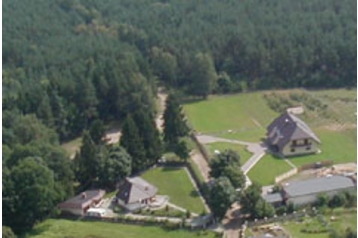 Polonia Privát Rakowo, Exteriorul